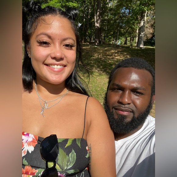 Meet your Posher, Melissa😘 - Picture 2 of 3